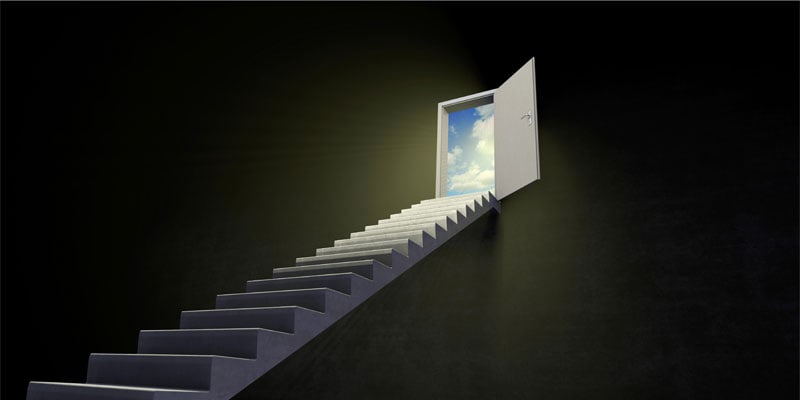 Gott im Alltag - Wie im Himmel, Treppe, die symbolisch in den Himmel führt